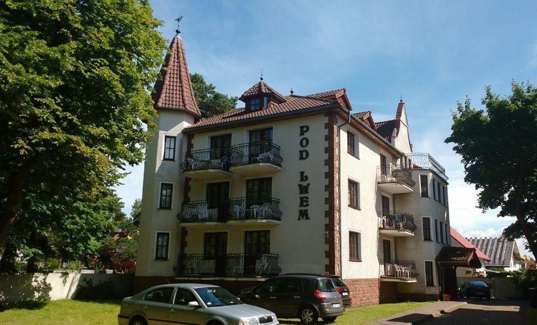 Pensjonat Pod Lwem Niechorze Buitenkant foto