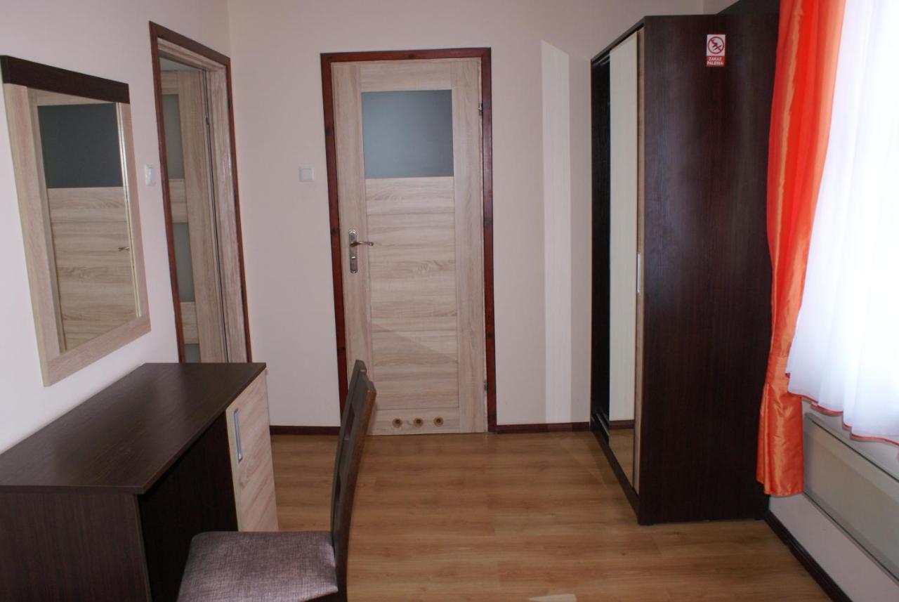 Pensjonat Pod Lwem Niechorze Buitenkant foto
