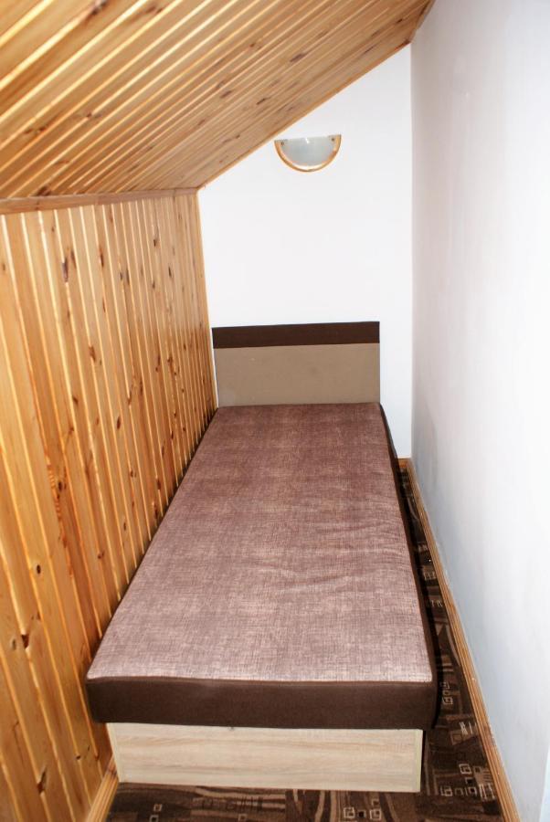 Pensjonat Pod Lwem Niechorze Buitenkant foto